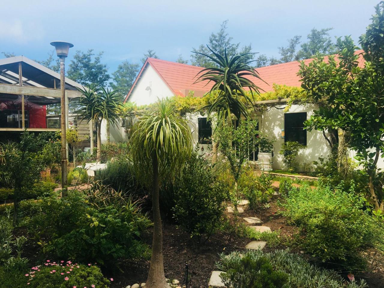 Elgin Valley Inn Grabouw Extérieur photo